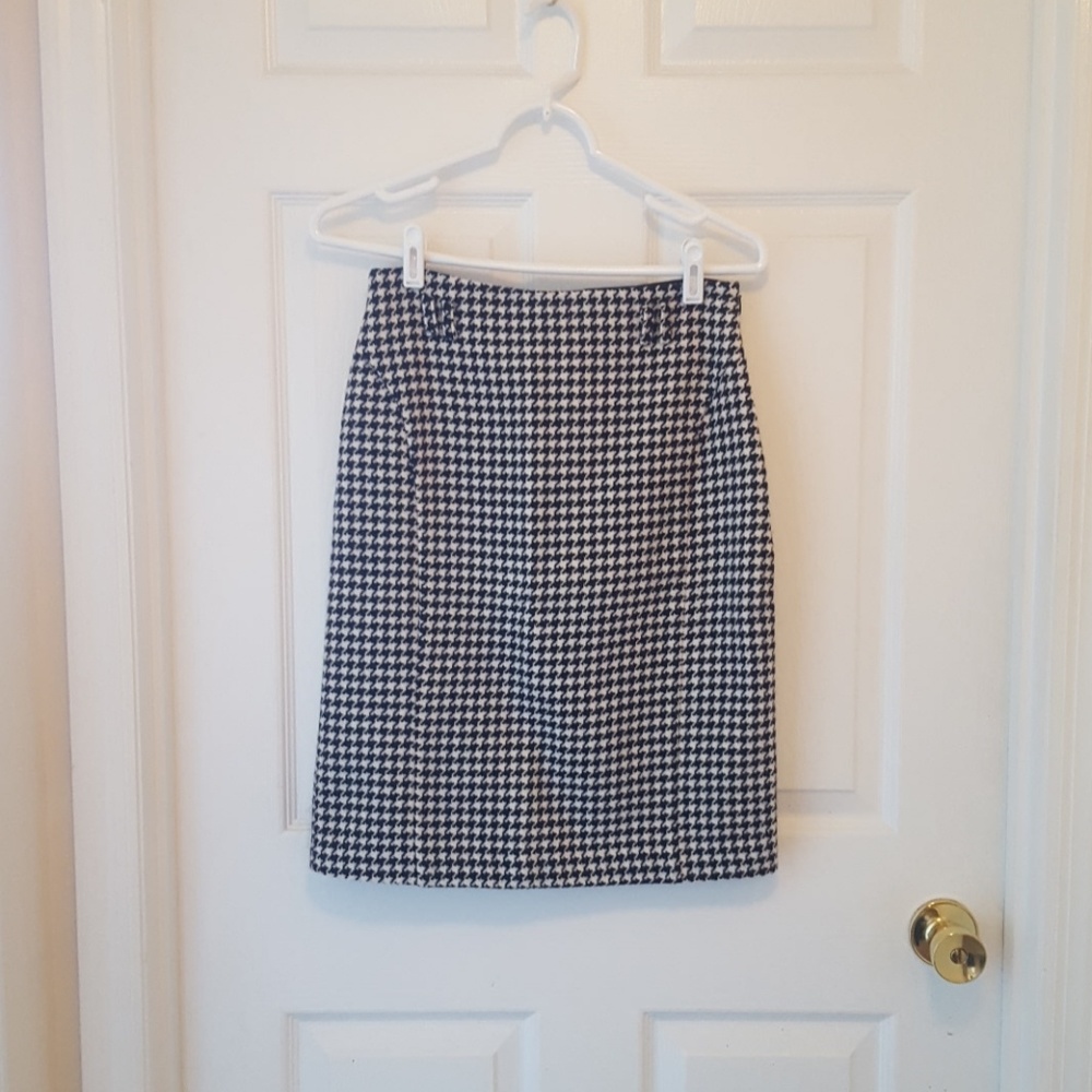 Wool Cynthia Steffe houndstooth skirt